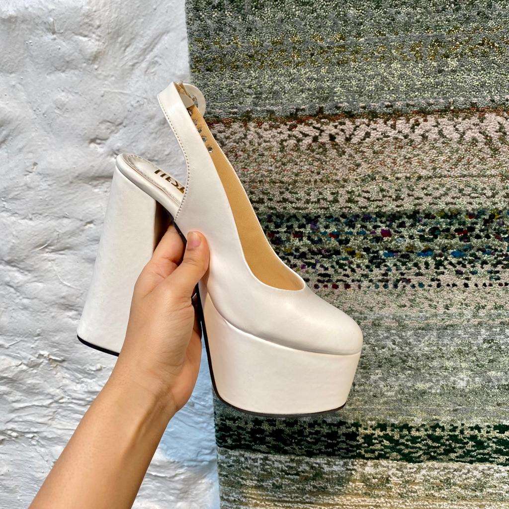 IVES (white high block heels) IVES (white high block heels)