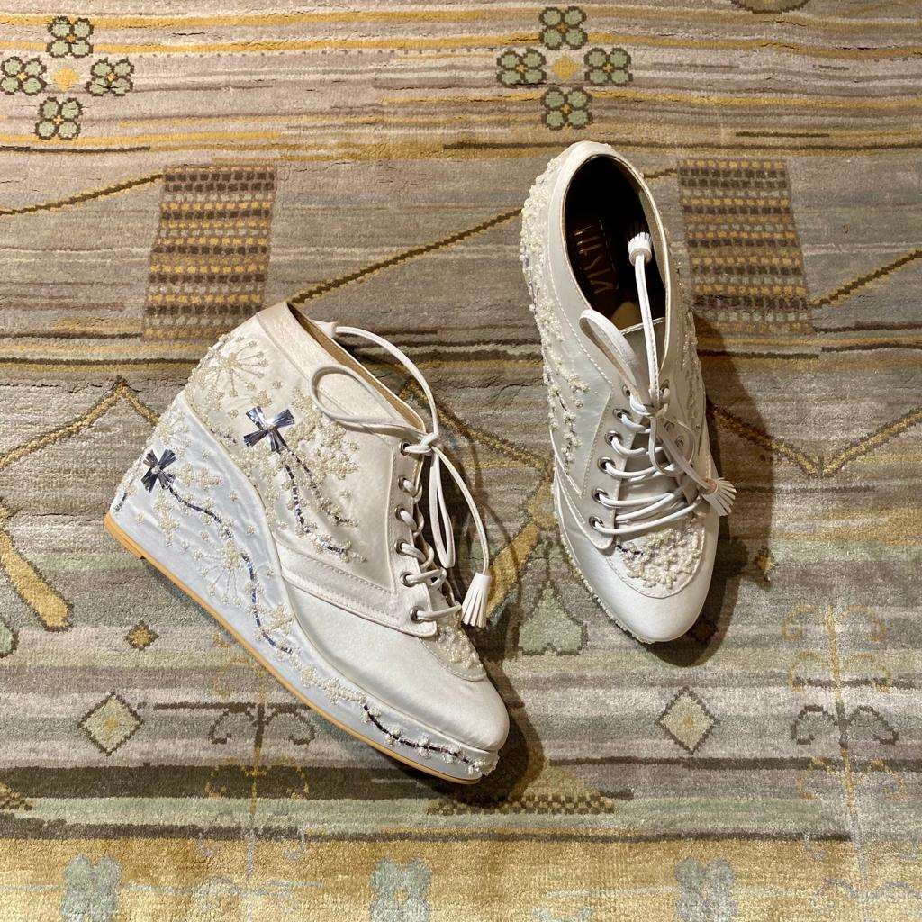 Ivory Bridal Sneaker Wedges with Gold Embroidery - Customized Wedding Shoes Ivory Bridal Sneaker Wedges with Gold Embroidery - Customized Wedding Shoes