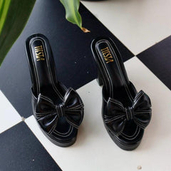 THE BOW I Black Block Heels I Tiesta Shoes THE BOW I Black Block Heels I Tiesta Shoes