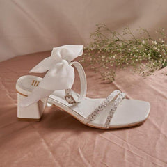 Fairy Tale White Bow Shoes with Silver Embroidery - Cinderella Vibe Fairy Tale White Bow Shoes with Silver Embroidery - Cinderella Vibe