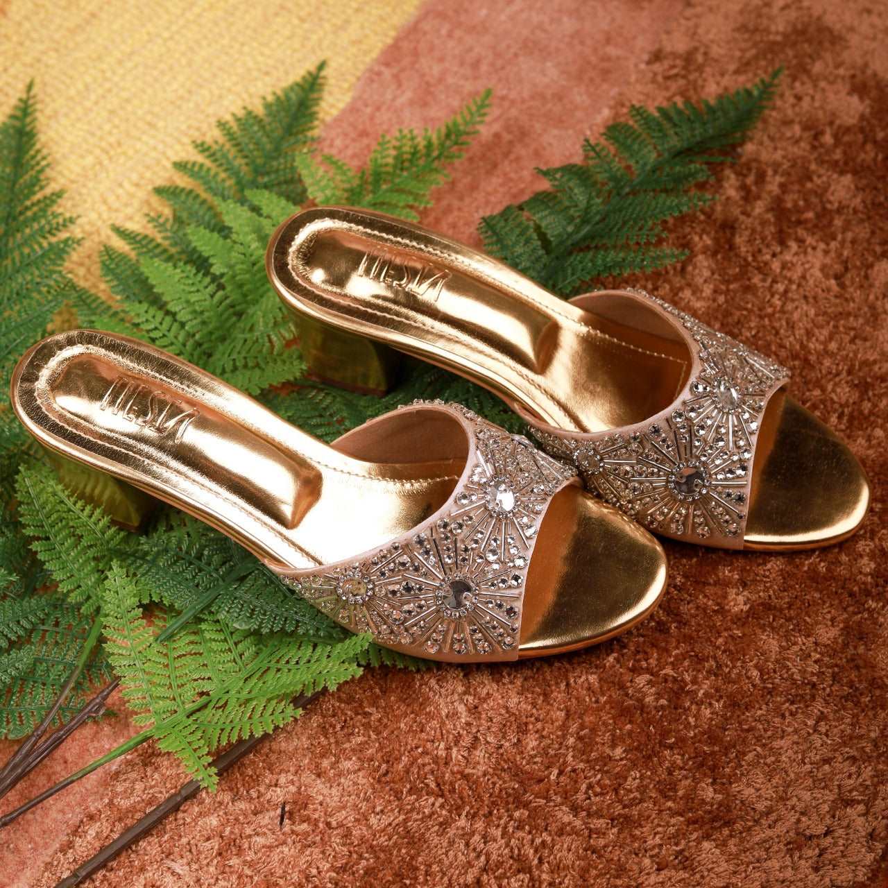 Cut Dana (Gold Silver Embroidered Bridal block Heels) Cut Dana (Gold Silver Embroidered Bridal block Heels)