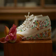 White Star Embroidered Bridal Sneaker Wedges - Customized Wedding Shoes | Tiesta White Star Embroidered Bridal Sneaker Wedges - Customized Wedding Shoes | Tiesta