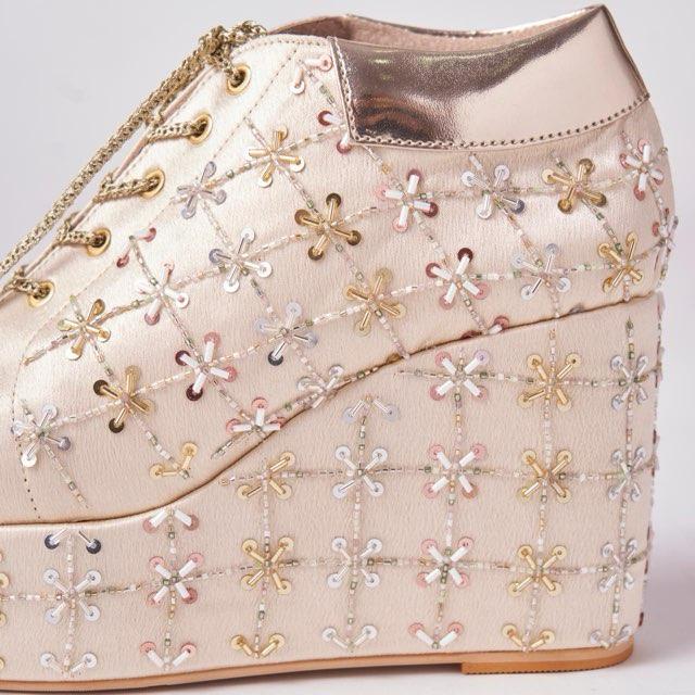 Customizable 4-Inch Cushioned Heels with Gold & Silver Embroidery | Stylish & Comfortable