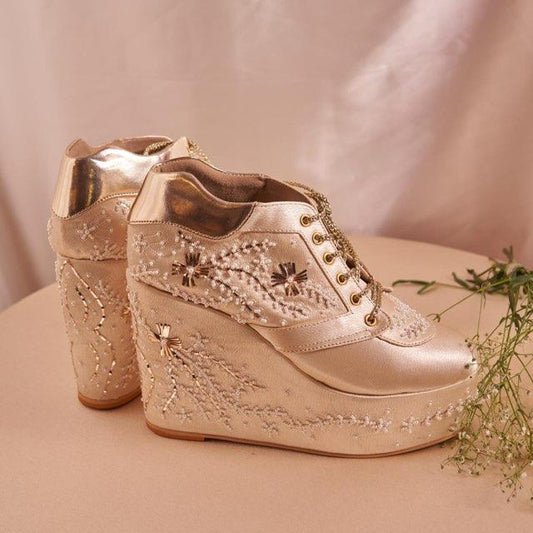 Customizable 4-Inch Cushioned Heels with Gold & Silver Embroidery | Stylish & Comfortable