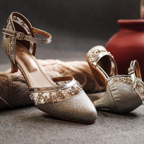 Most Wanted Wedding Shoes For Bride / Bridesmaids + FAQs | Wedding shoes, Bridal  shoes, Bride shoes